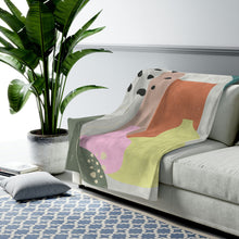 Load image into Gallery viewer, Abstract Vase Blanket Plush Throw
